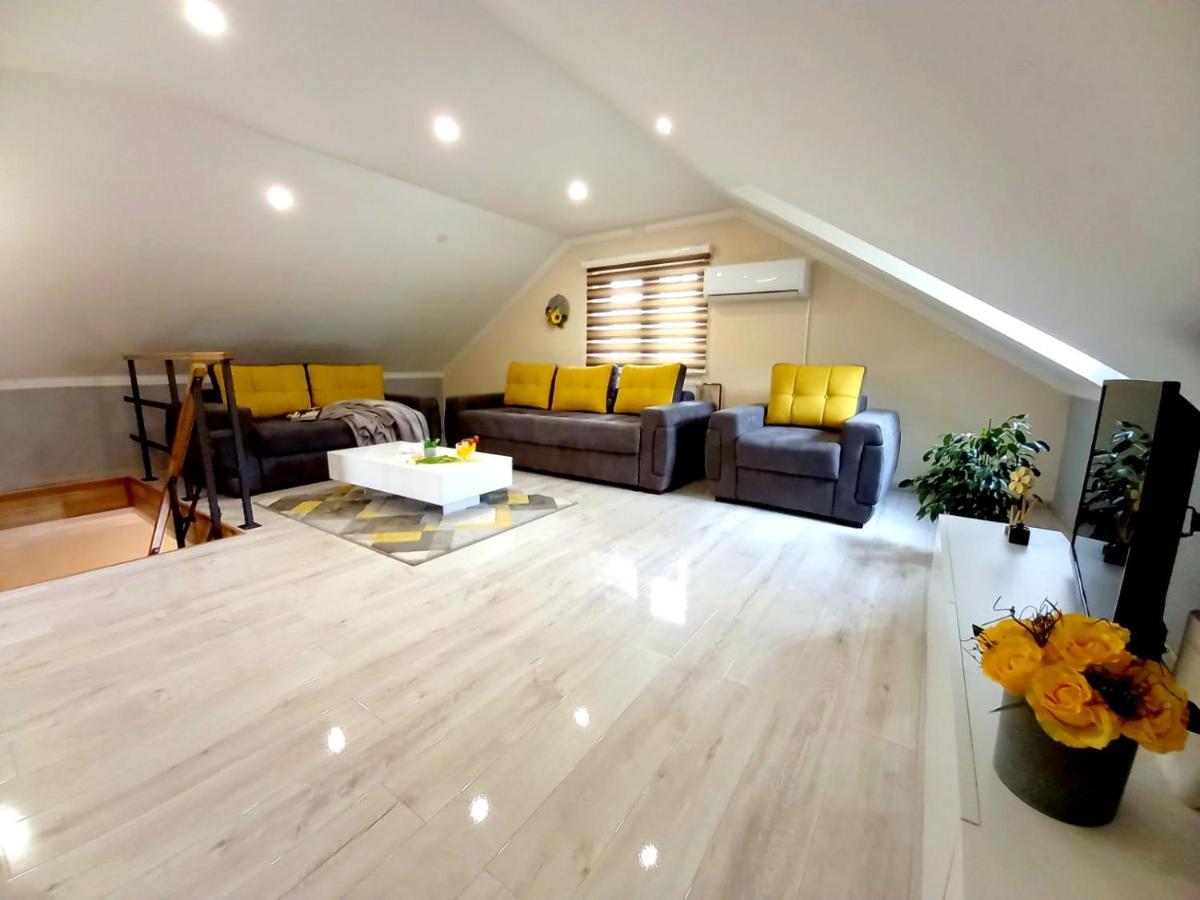 Вілла Matan House Оточац Екстер'єр фото